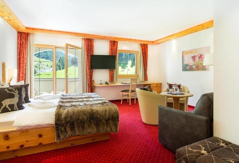 Номер Deluxe, Chasa Castello Relax & Spa