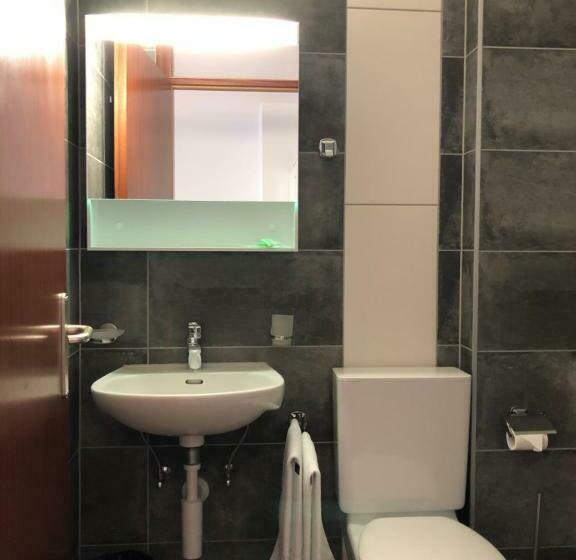 חדר סטנדרט יחיד, Escale