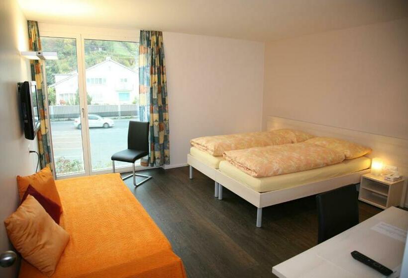 Quarto Familiar, Gasthaus Post