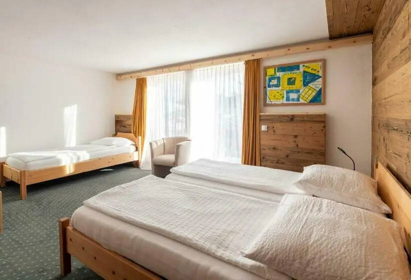 Chambre Triple Standard, Grischuna