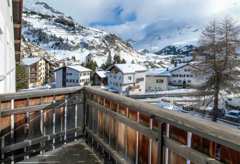 스탠다드 룸, Grischuna