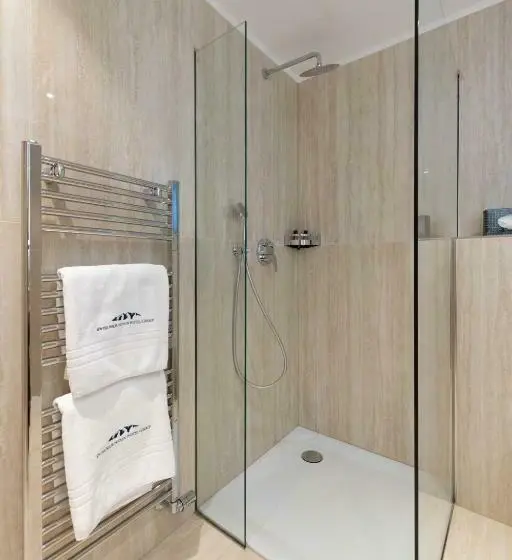 Chambre Economy, Grischuna