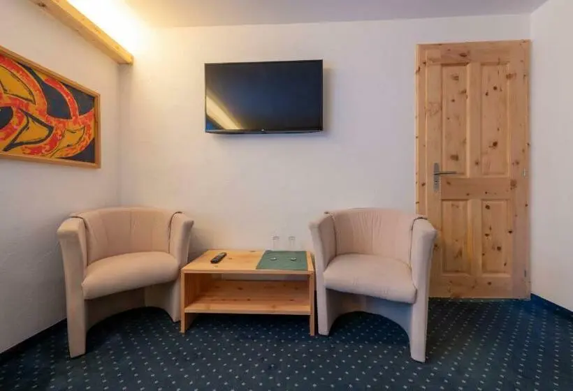 Chambre Economy, Grischuna