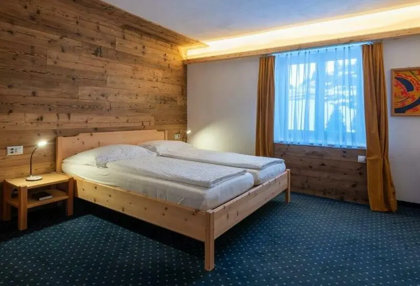 Chambre Economy, Grischuna
