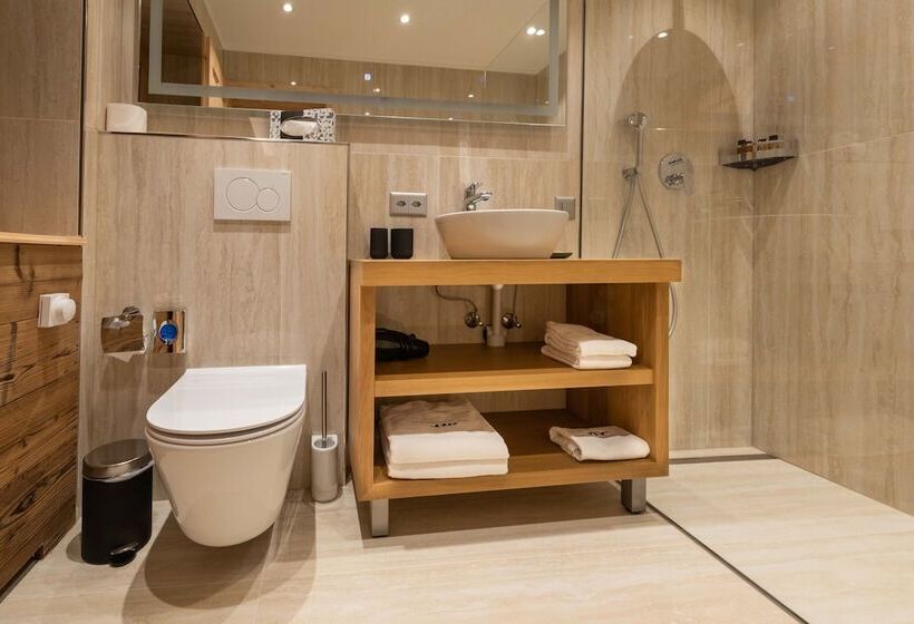 패밀리 룸, Grischuna