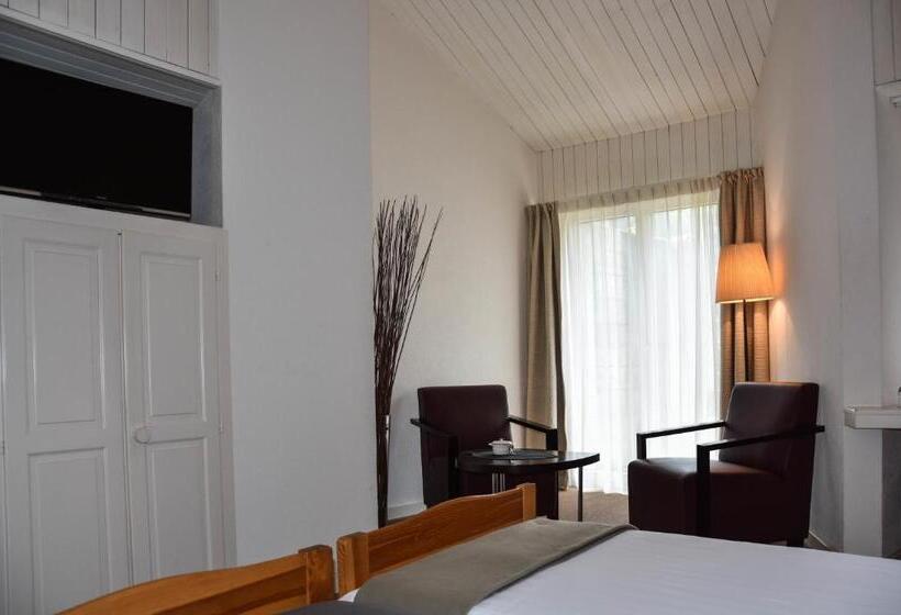 Номер Стандарт, Hôtel Restaurant Le Saint Christophe