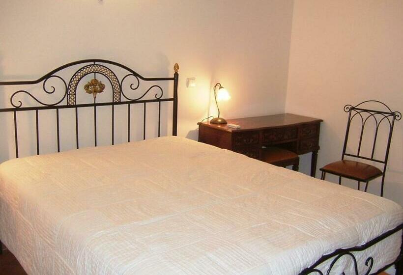 غرفة قياسية, O Viajante Low Cost