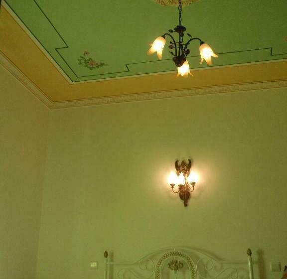 غرفة قياسية, O Viajante Low Cost