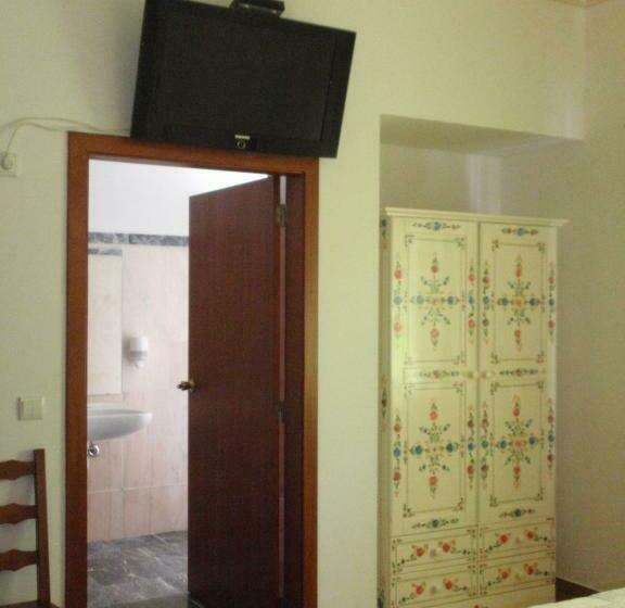 غرفة قياسية, O Viajante Low Cost