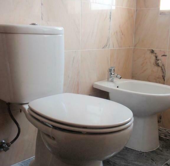 غرفة قياسية, O Viajante Low Cost