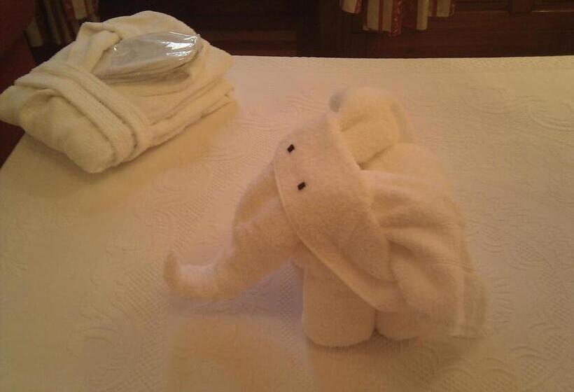 غرفة قياسية ثلاثية, Residencial Alentejana