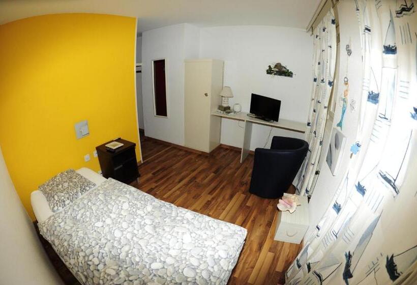 Номер Стандарт Индивидуальный, Restaurant Au Chasseur