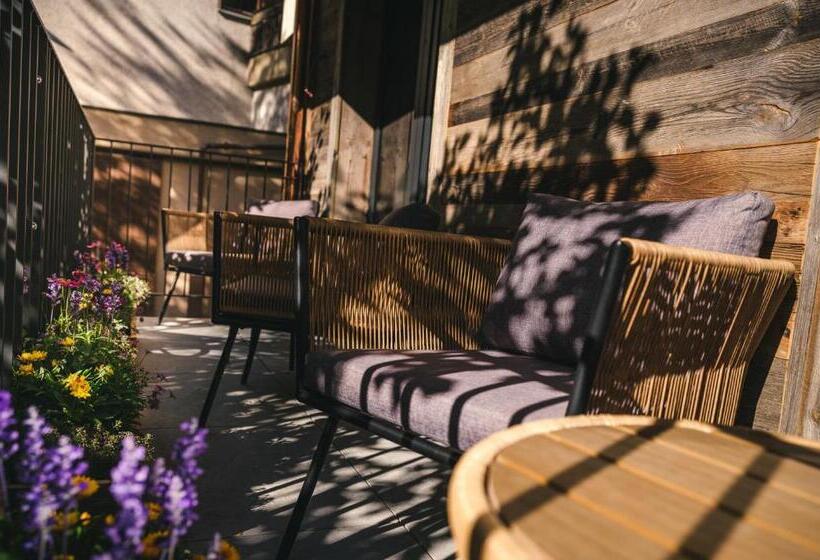 バルコニー付きデラックスルーム, Tannenhof