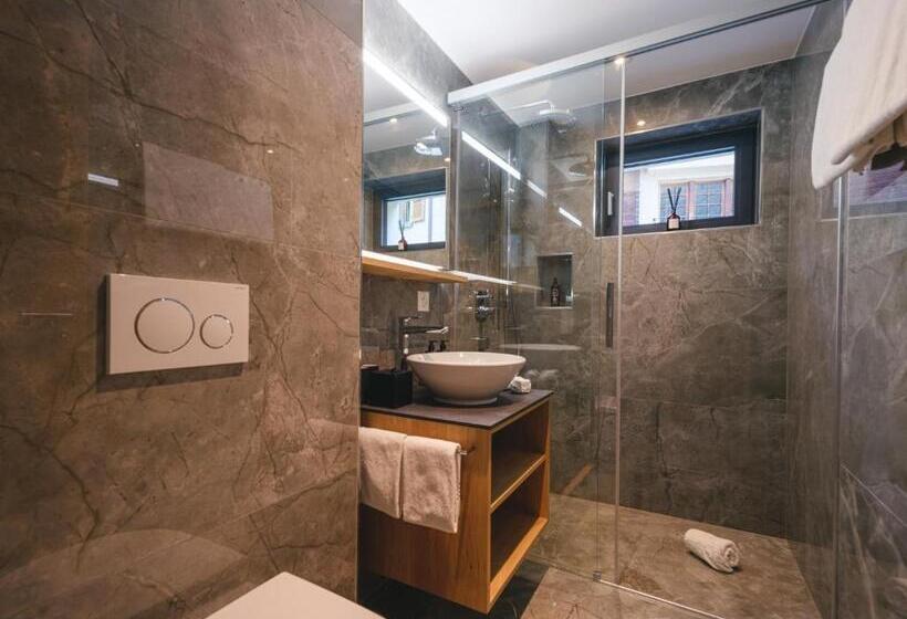 バルコニー付きデラックスルーム, Tannenhof