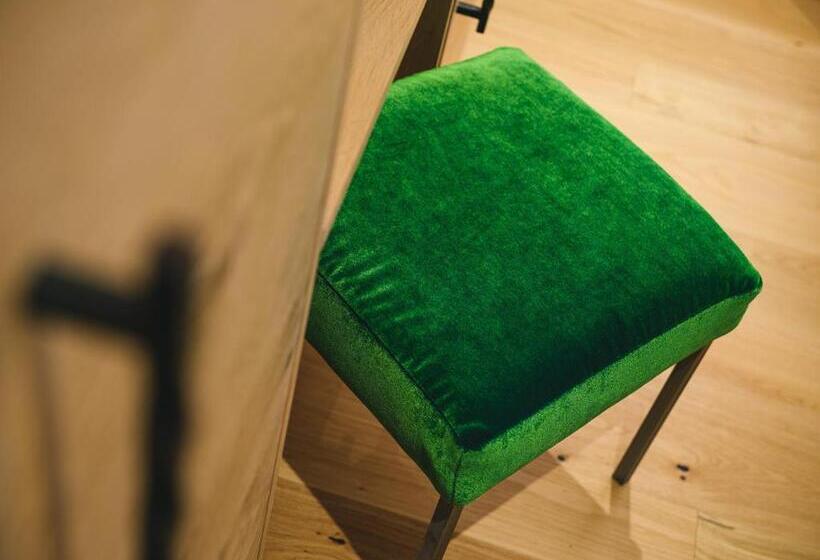 Family flat with balcony, Tannenhof