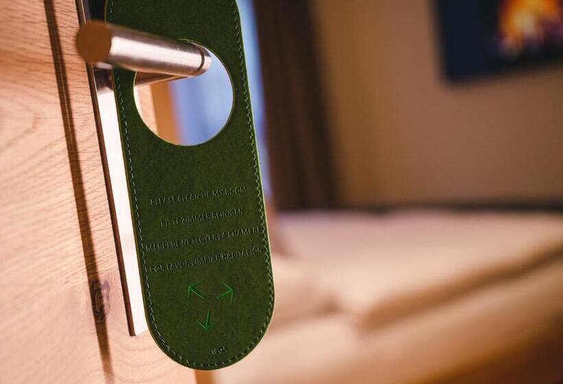 Family flat with balcony, Tannenhof