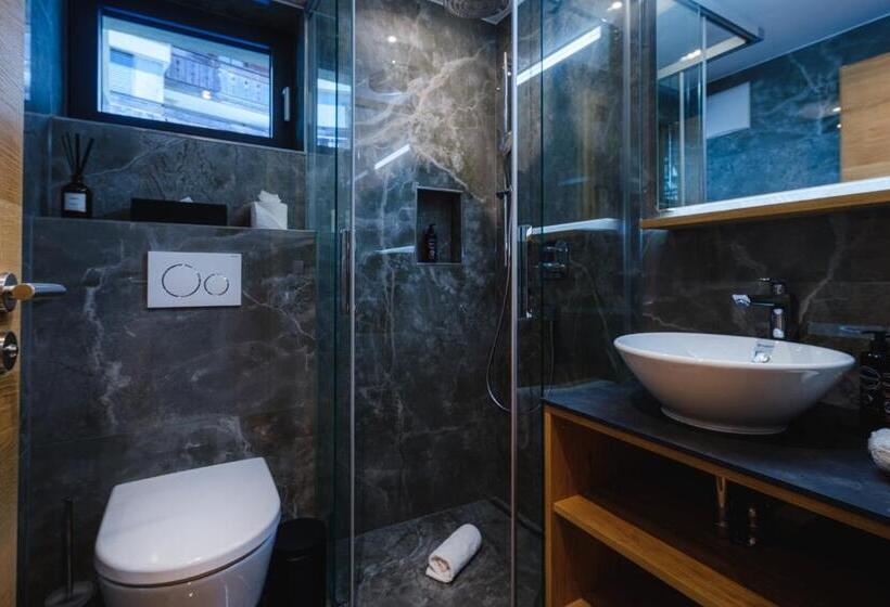 クラシックルーム, Tannenhof