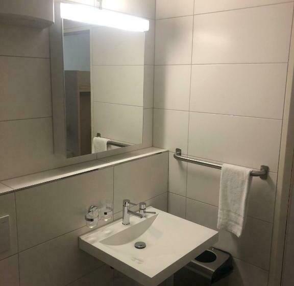 חדר סטנדרט יחיד, Omnium Sport