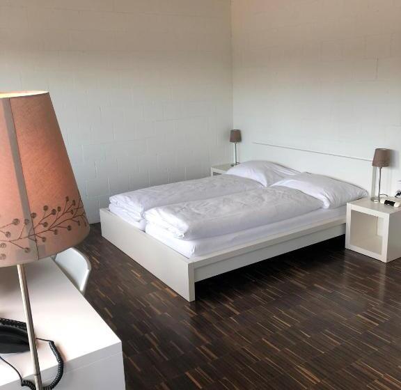 חדר סטנדרט, Omnium Sport