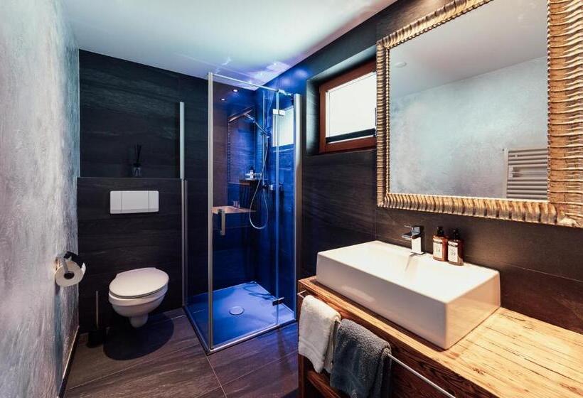 Номер Deluxe Вид на Горы, Laret Private Boutique Hotel   Adults Only