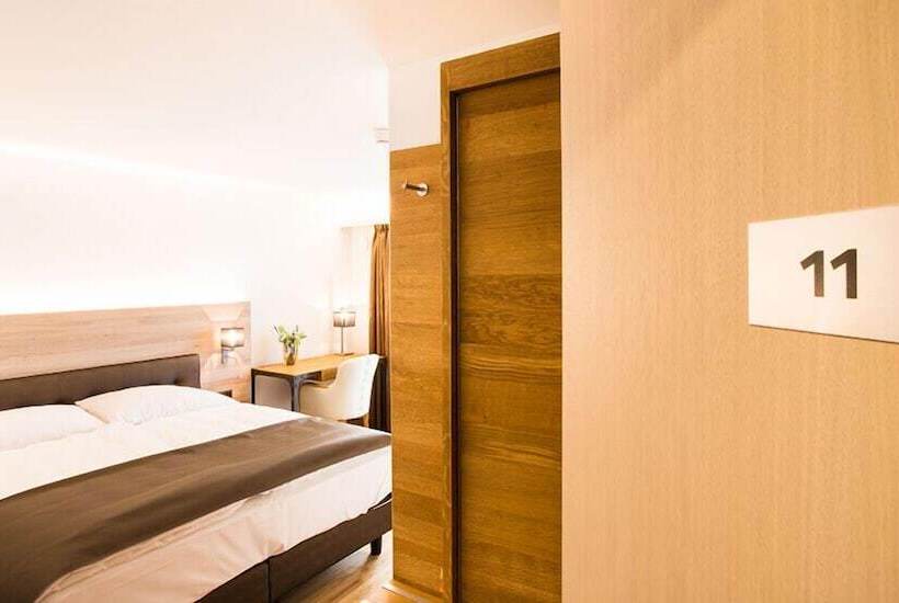 Standard Værelse Søudsigt, Romantik Hotel Le Vignier