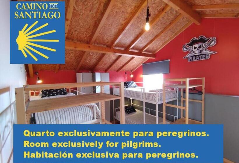 سرير فى غرفة مشتركه, Sardines And Friends Hostel 04