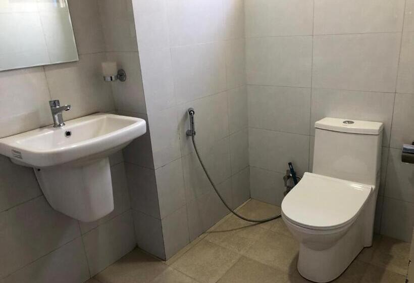 اتاق استاندارد با بالکن, Hot Pot, Dhangadhi