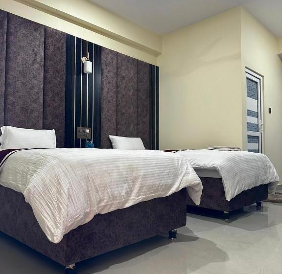 اتاق استاندارد با بالکن, Hot Pot, Dhangadhi