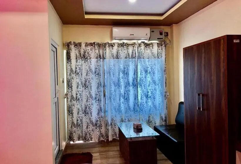 اتاق لوکس یک تخته, Hot Pot, Dhangadhi