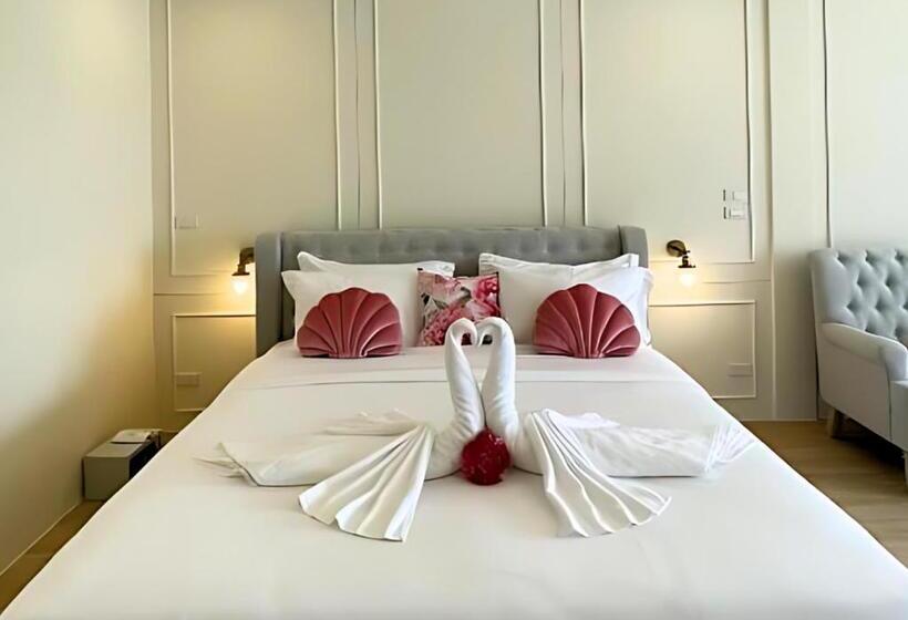 جناح, Hawa House Phuket