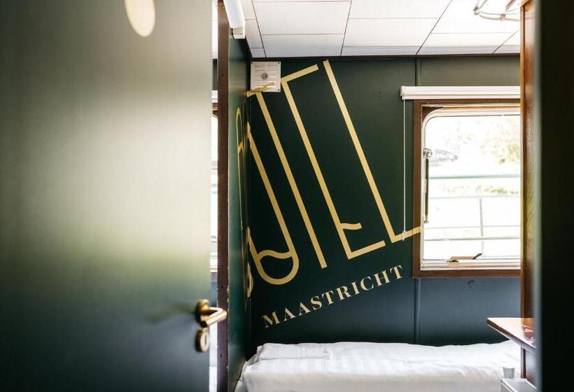 Quarto Triplo Estandar, Botel Maastricht