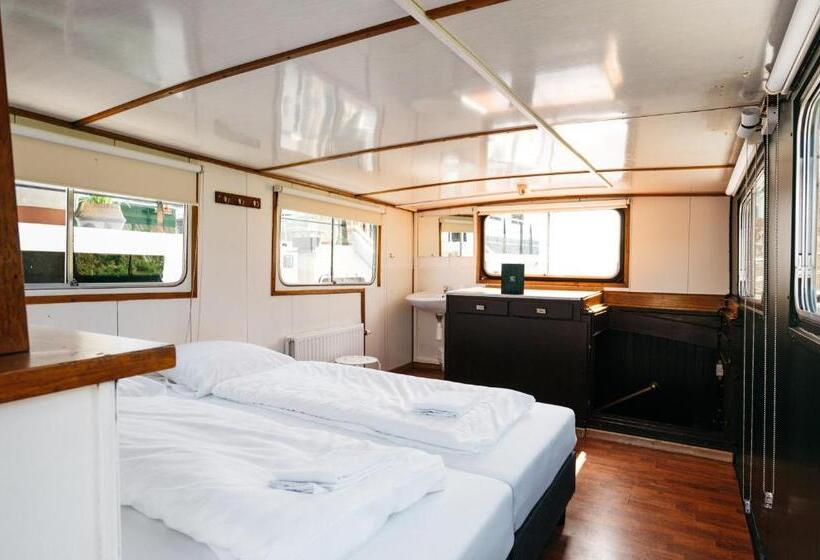 패밀리 룸 공용 욕실, Botel Maastricht