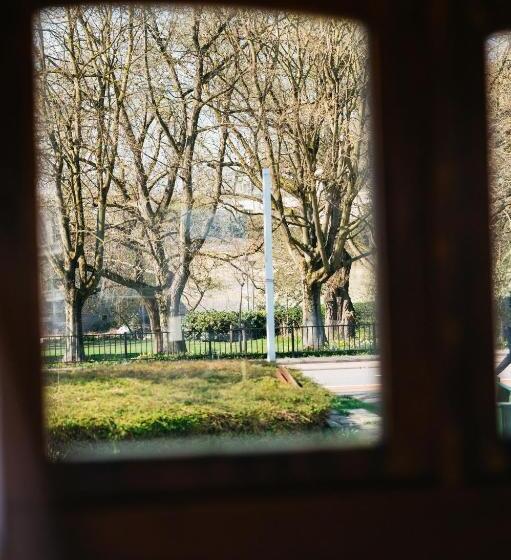 스탠다드 룸 호수 전망, Botel Maastricht