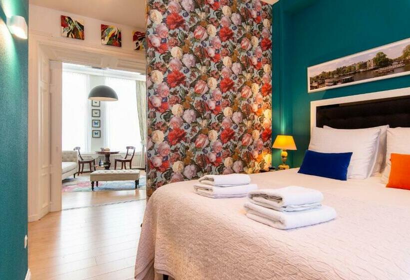 デラックスルーム, B&b Blossom