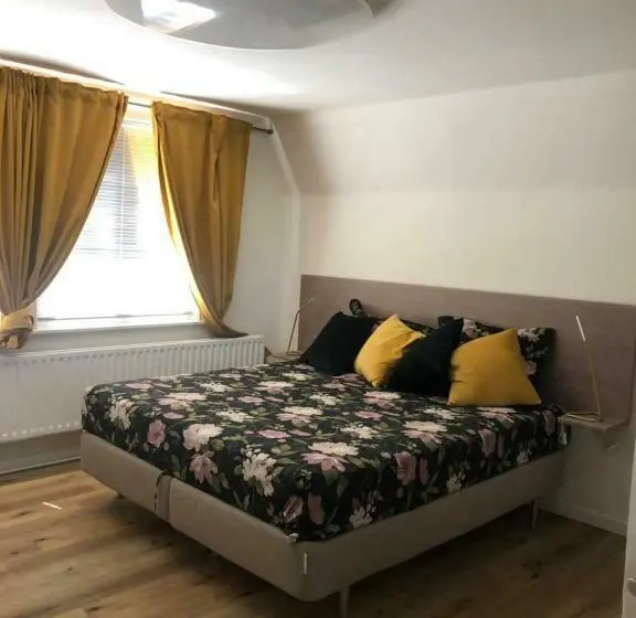 Deluxe-huone King-vuode, Bommelsteijn Lodge