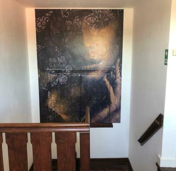 اتاق لوکس با تخت بزرگ, Bommelsteijn Lodge