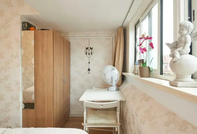 ベーシックルーム, B&b Hutspot