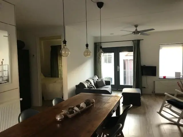 Huoneisto 3 Makuuhuonetta, Hart Van Lochem