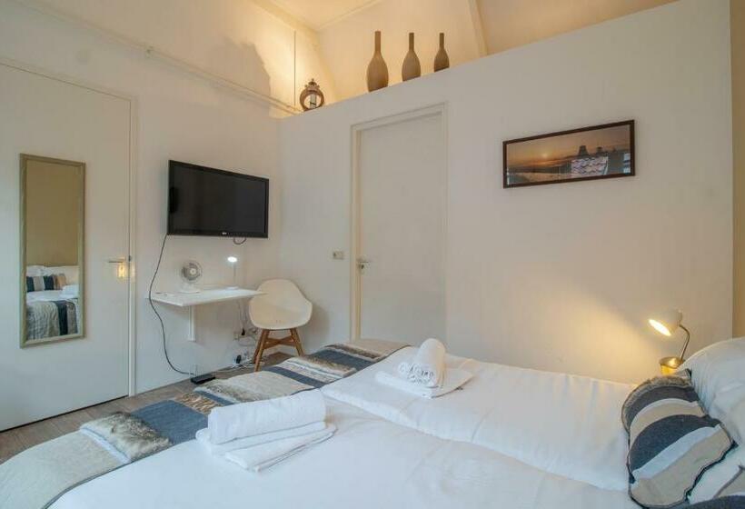 スタンダードルーム, Hart Van Lochem