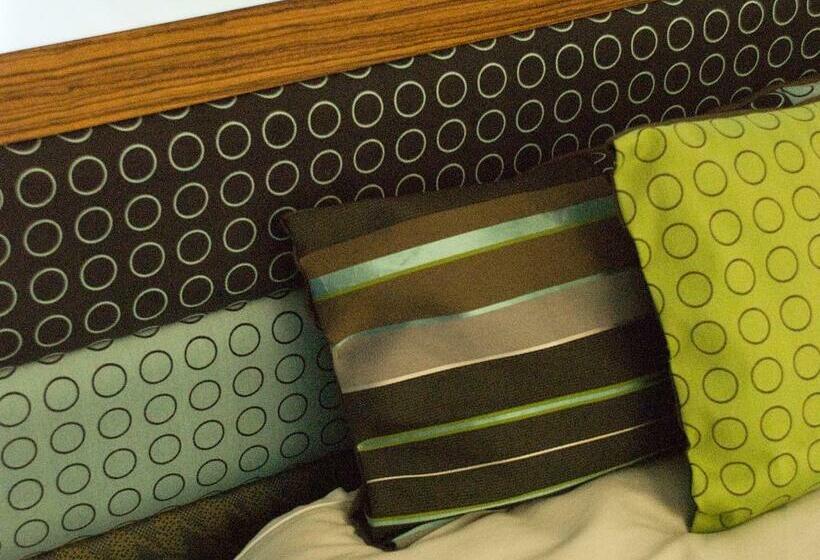 스탠다드 룸, Het Blauwe Uur