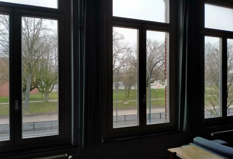 اتاق استاندارد, Op De Burg