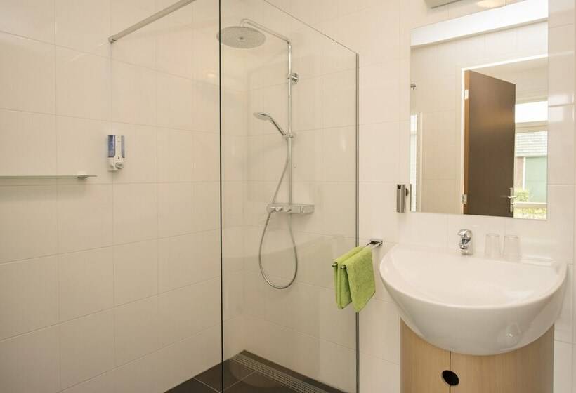 コンフォートルーム, Hoevehotel  Hof Christina