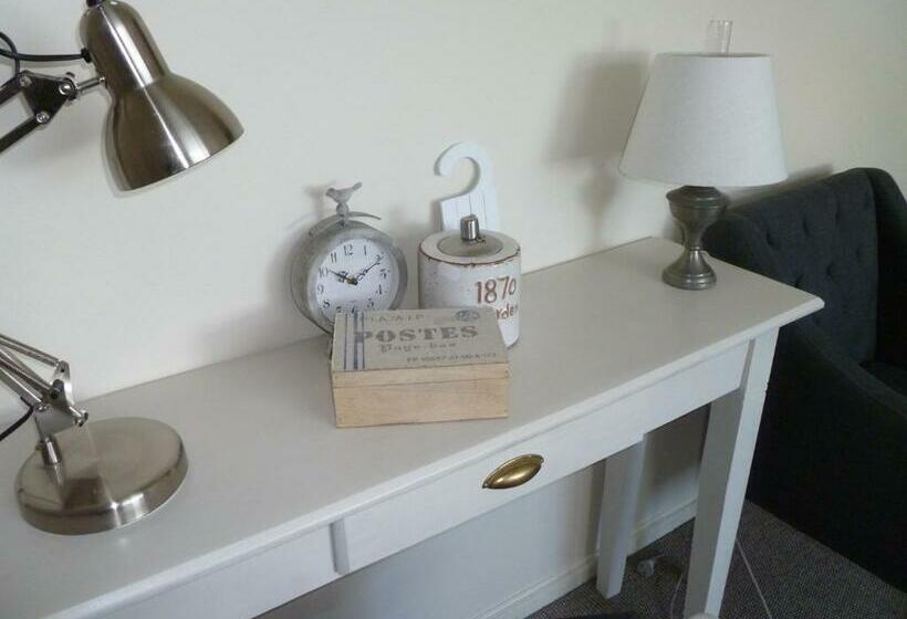 スタンダードルーム, Restaurant Van Der Weijde