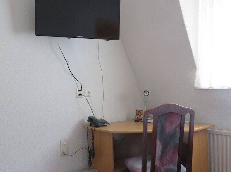 غرفة قياسية فردية, American