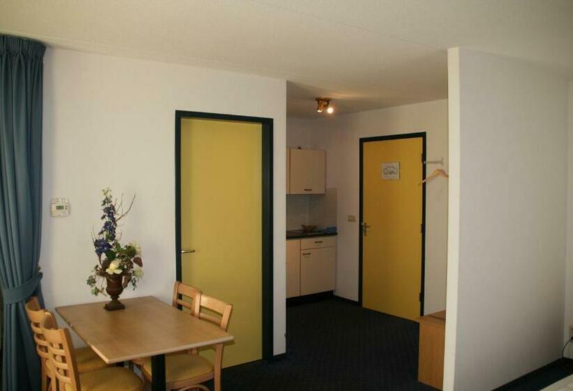 Familienzimmer, Hardenberg