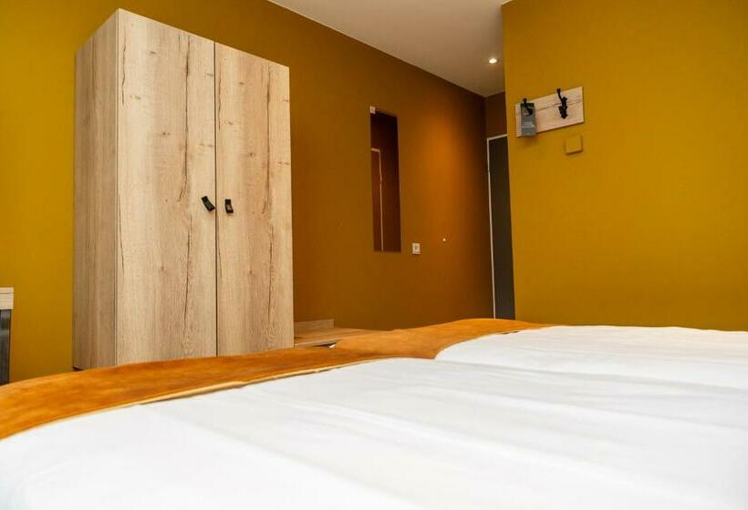 Номер Economy, Onder De Linden