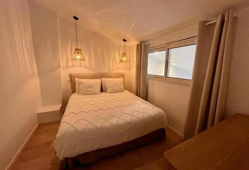 テラス付きスタンダードルーム, Guesthouse Les Maurins