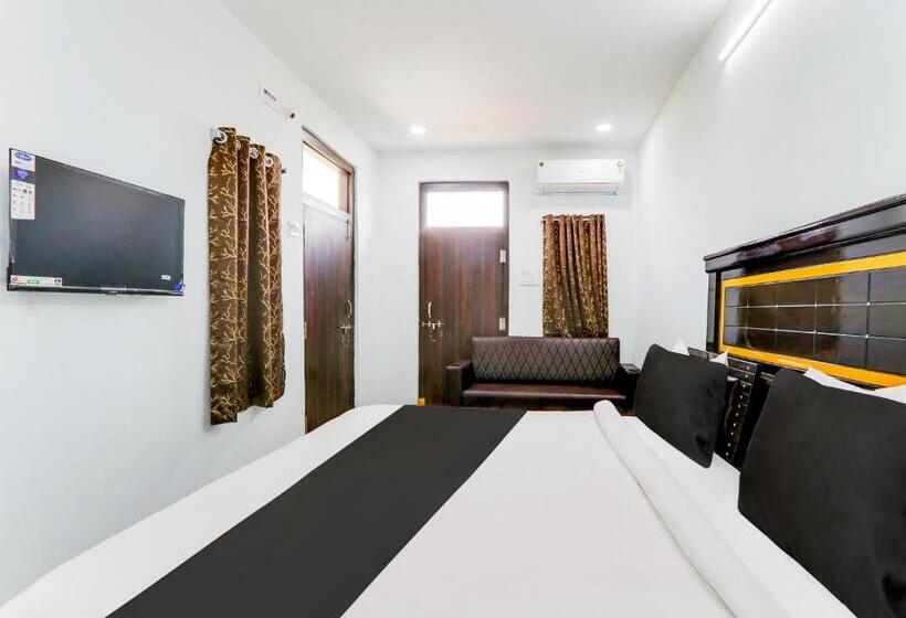 اتاق استاندارد, Oyo Hotel Eashan Inn