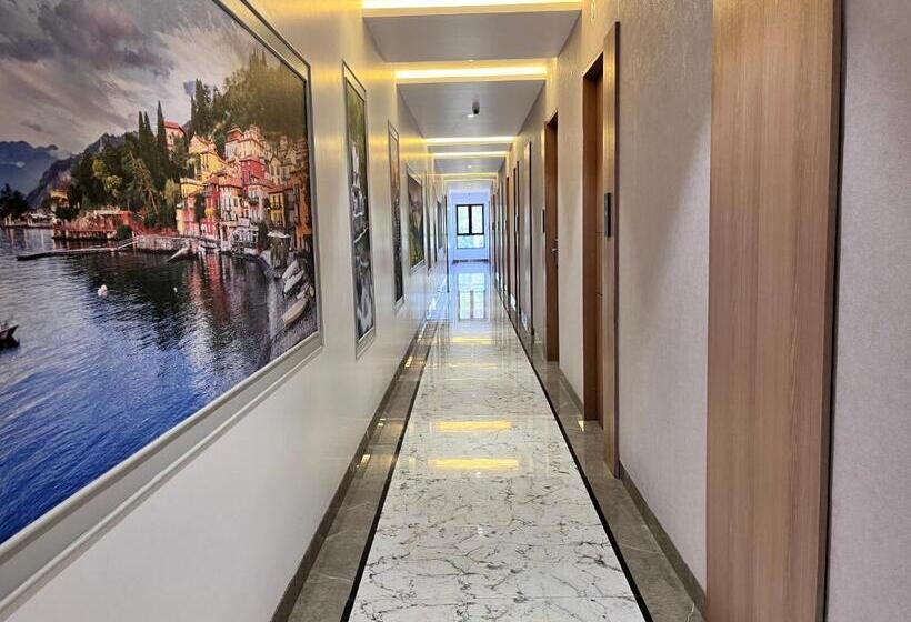 חדר סטנדרט, Red Carpet Classic Hospitality Llp