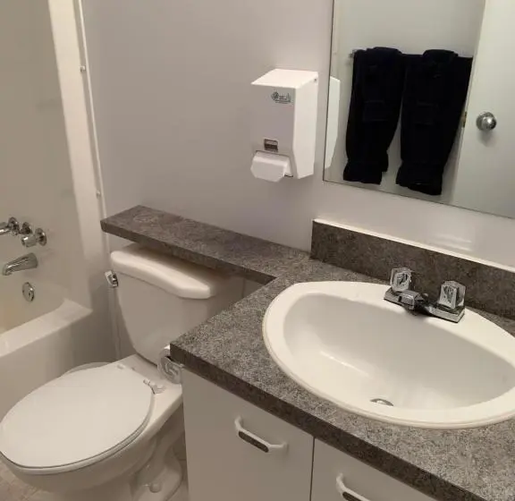 デラックスの4人部屋, Auberge Motel Panorama